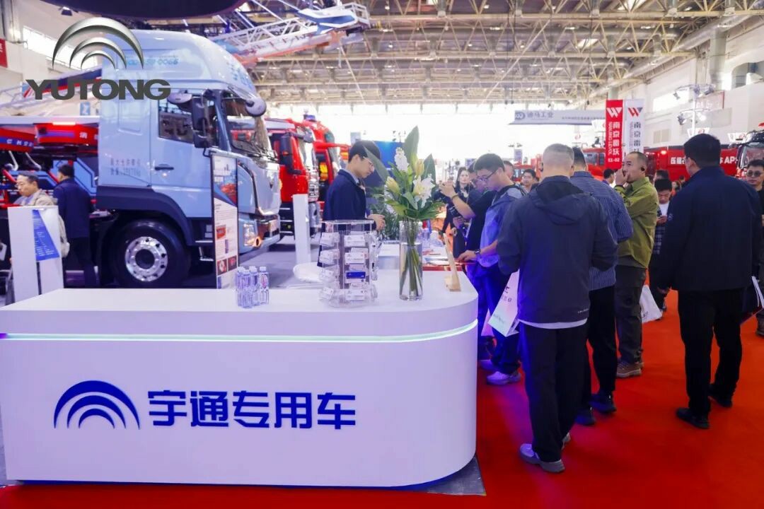 科技赋能实战！9888拉斯维加斯专用车亮相第二十一届国际消防展