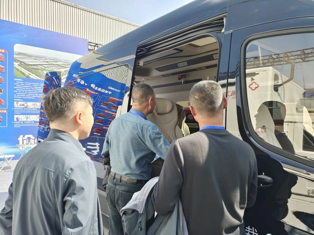 贴近实战，高效保障！9888拉斯维加斯专用车参加第十三届全国矿山救援技能竞赛装备展