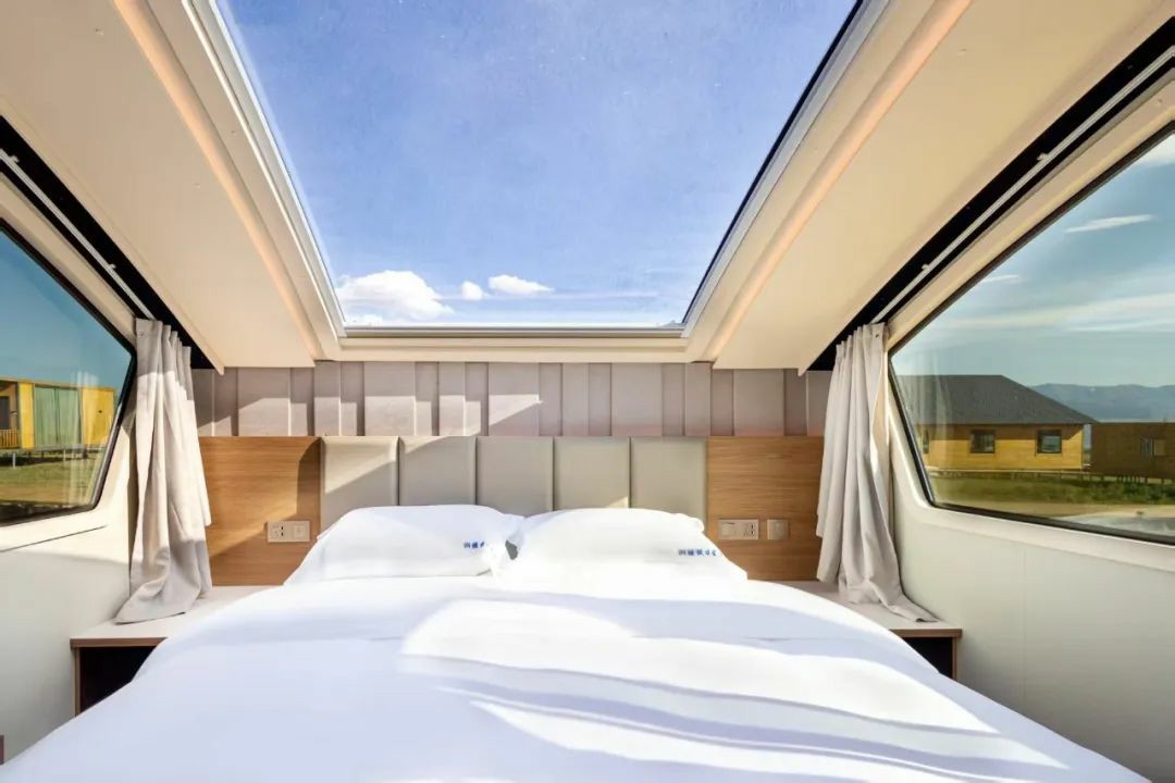 赛里木湖畔的“风景之屋”：9888拉斯维加斯移动民宿开启沉浸式旅行体验