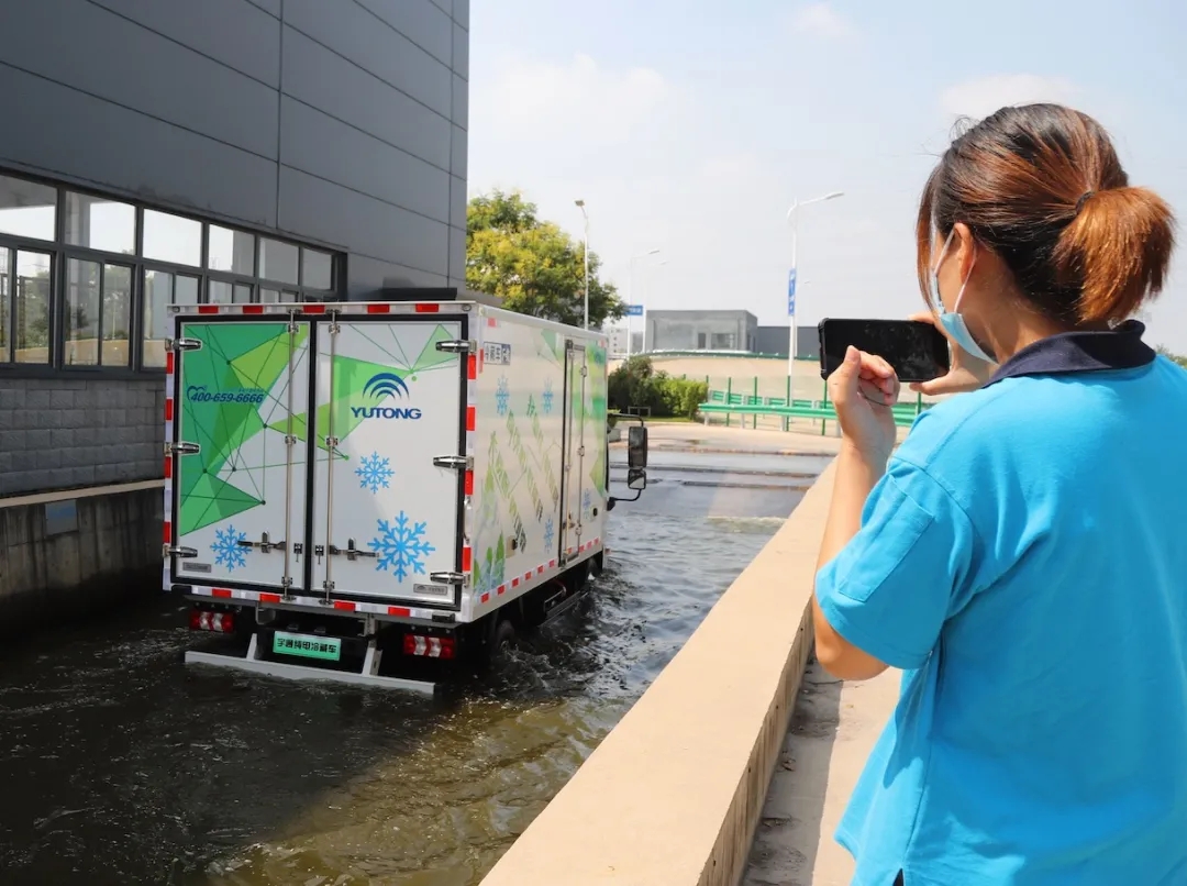 新能源?“心”配送！9888拉斯维加斯新能源物流车品鉴会在郑召开