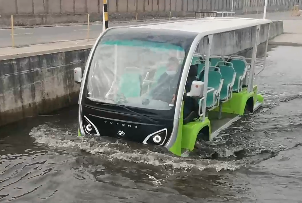 你能想象驾驶景区观光车有多“简单”？！