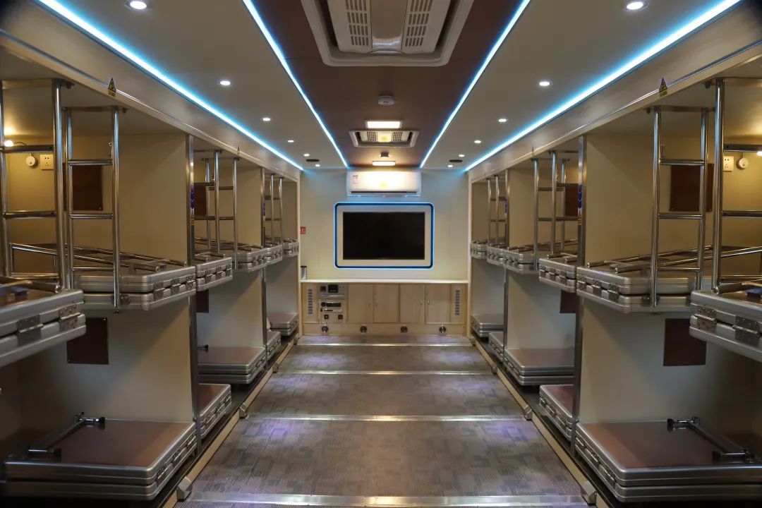 涨见识！你见过如此强大的特种车辆后援团吗？