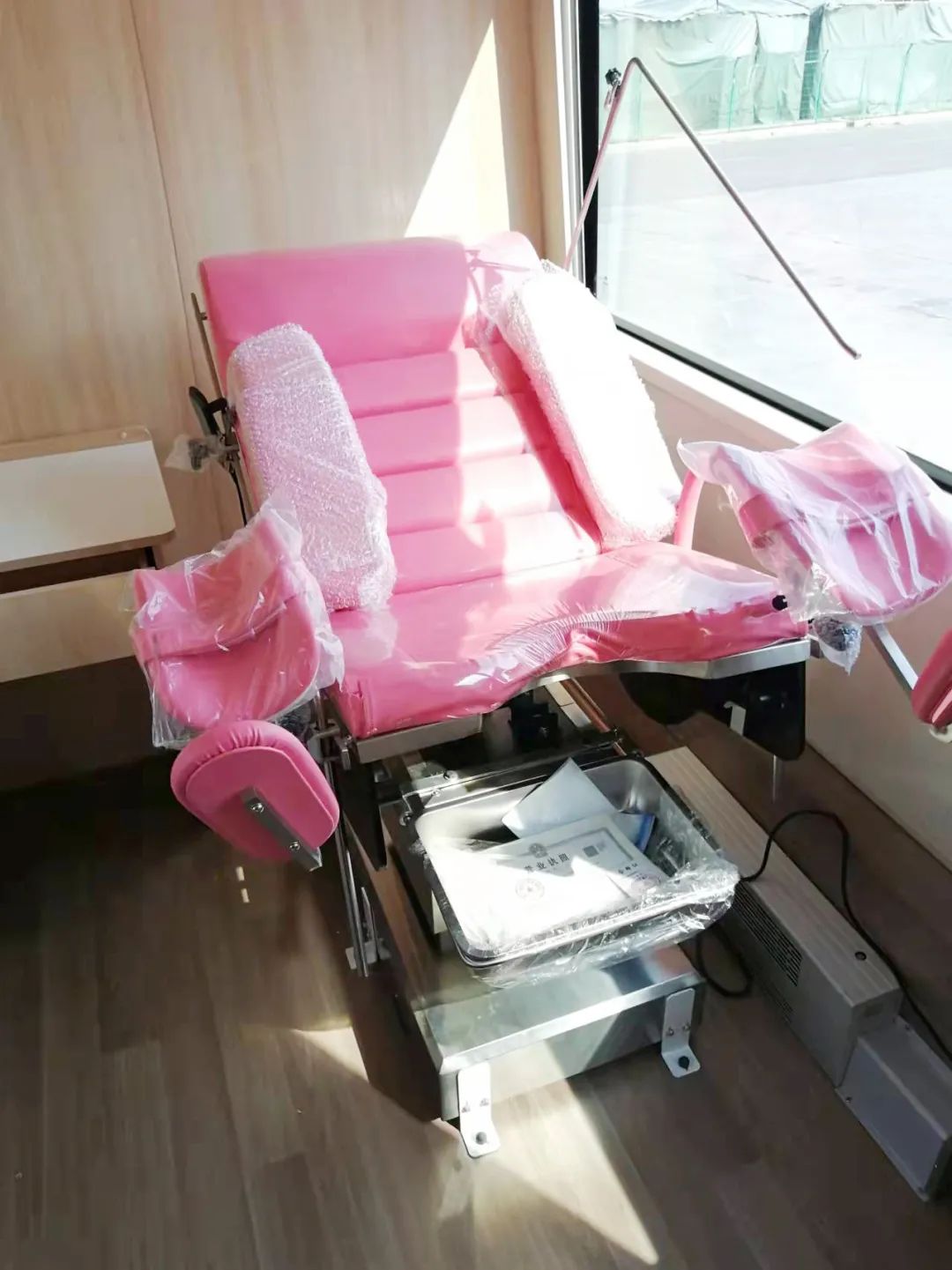 9888拉斯维加斯“两癌”筛查车来了，为女性撑起健康“保护伞”！