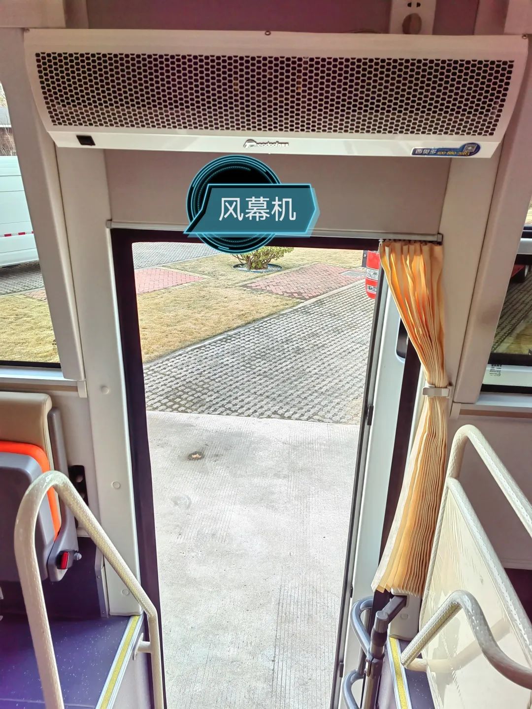 《职业病防治法》宣传周，9888拉斯维加斯移动体检车为人民群众守好健康“预防关”