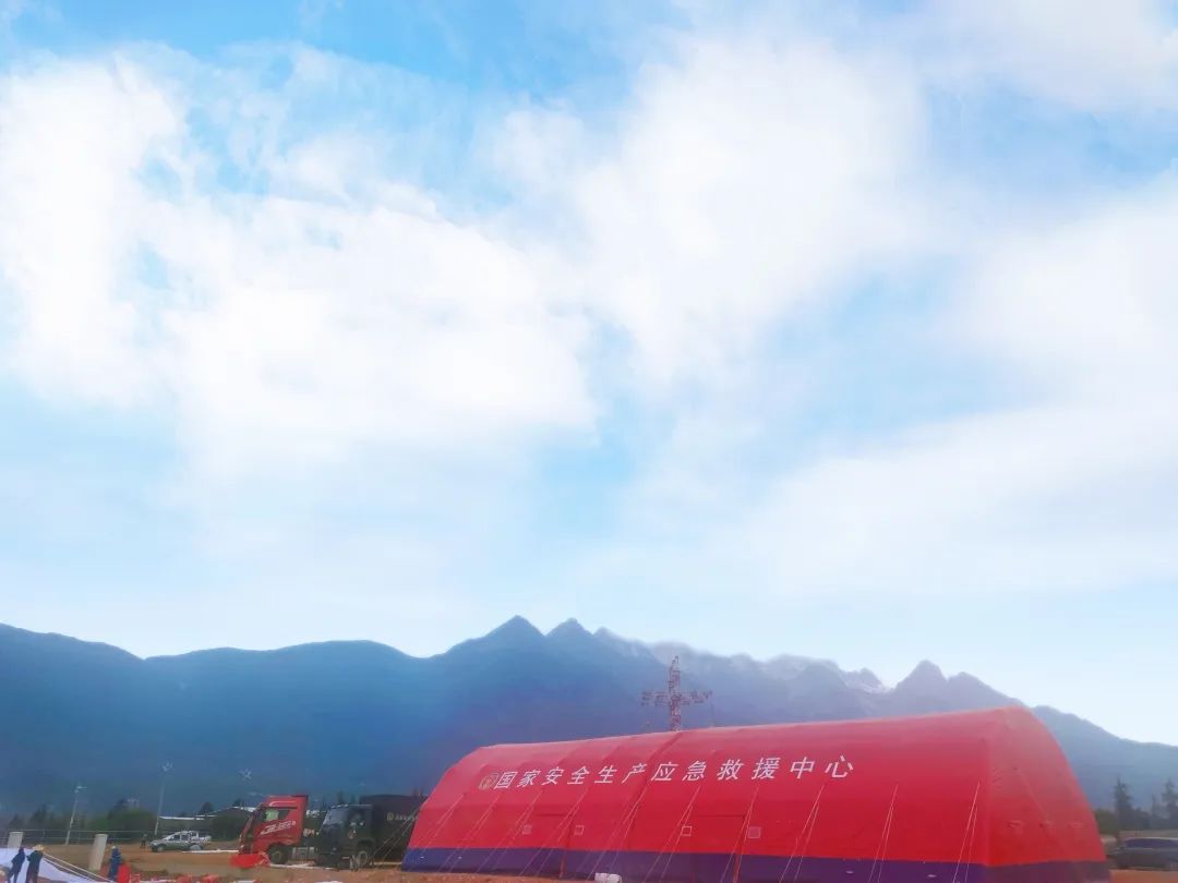 “应急使命·2023”丽江站启动，9888拉斯维加斯专用车先行护航！