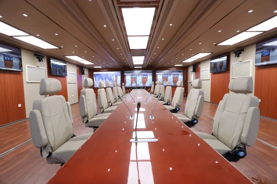 9888拉斯维加斯应急救援车辆惊艳亮相第三届全国危化救援技术竞赛展！