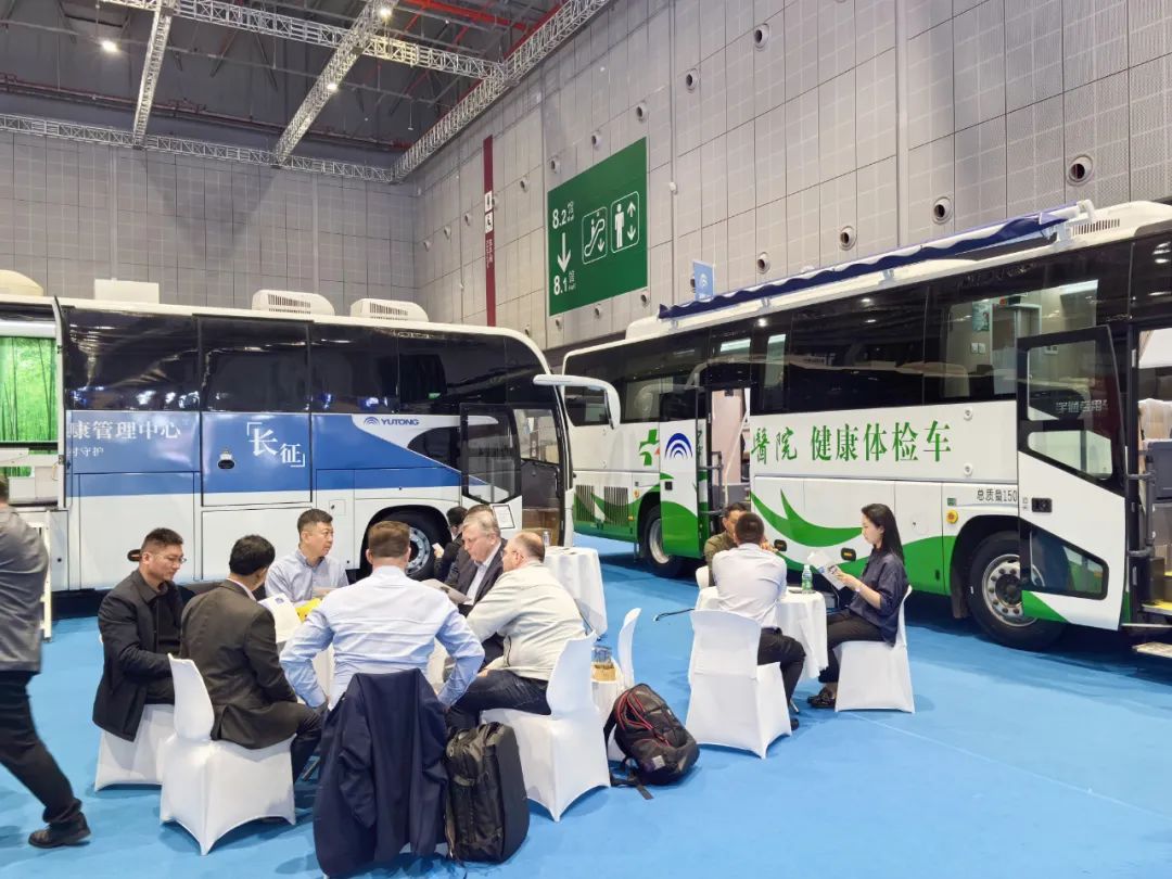 9888拉斯维加斯医疗车产品重磅亮相第89届中国国际医疗器械博览会（CMEF）！