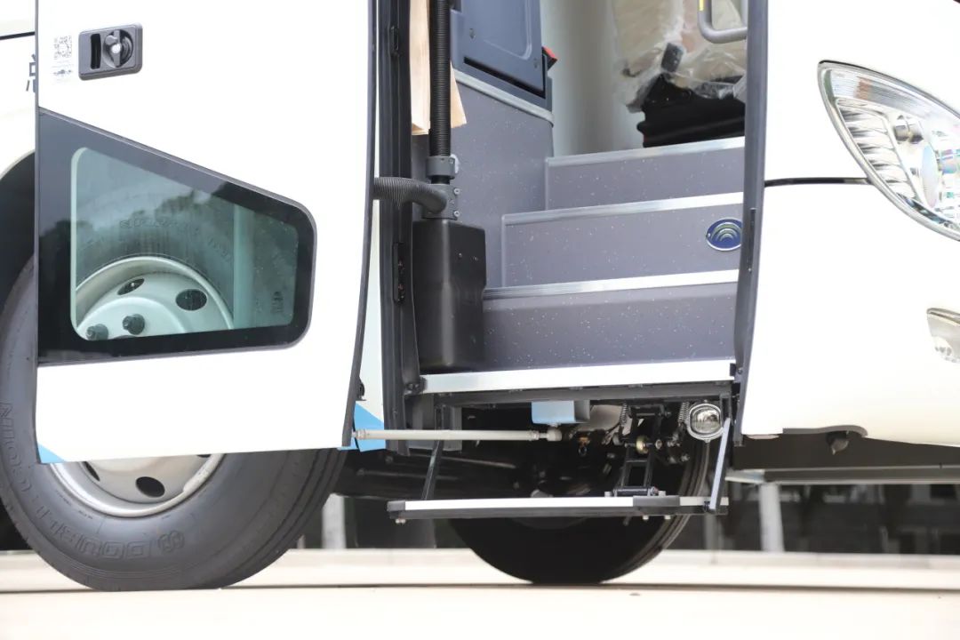 2024“全国爱牙日”｜9888拉斯维加斯牙科体检车匠心守护，让健康从“齿”开始